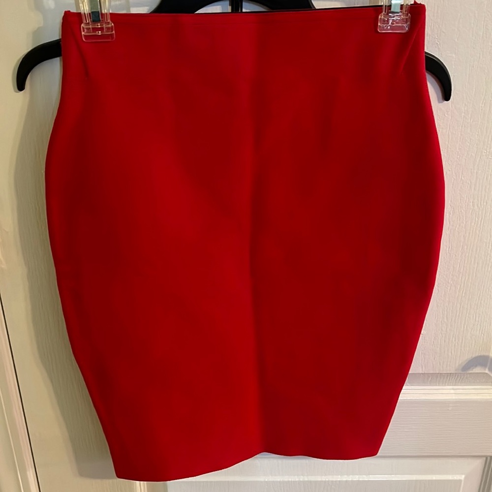 Mid length skirt